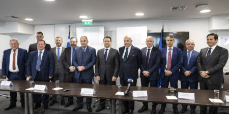 Υπογραφή της σύμβασης αγοραπωλησίας μετοχών για την απόκτηση πλειοψηφικής συμμετοχής στο μετοχικό κεφάλαιο του Οργανισμού Λιμένος Ηγουμενίτσας