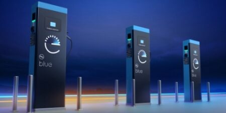 ΔΕΗ blue: Πάνω από 1500 σημεία φόρτισης και περισσότερα από 80 σημεία ταχυφόρτισης πανελλαδικά για Πάσχα με ηλεκτροκίνηση