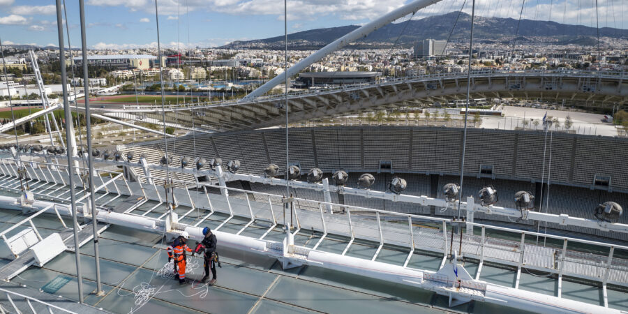 Σε πλήρη εξέλιξη η επιθεώρηση και ο έλεγχος των μεταλλικών κατασκευών του ΟΑΚΑ