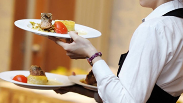 Επεκτάθηκε η Συλλογική Σύμβαση Εργασίας των εργαζομένων στον κλάδο Επισιτισμού-Τουρισμού