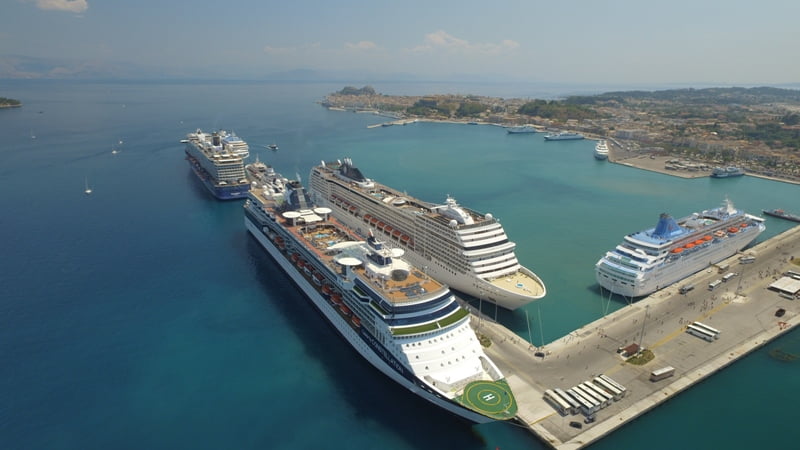 ΤΑΙΠΕΔ: Μία προσφορά στον διαγωνισμό για την υπο-παραχώρηση του δικαιώματος κατασκευής, λειτουργίας, διαχείρισης, συντήρησης και εκμετάλλευσης της Μαρίνας Μεγάλων Σκαφών στην Κέρκυρα