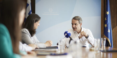 Κυρ. Μητσοτάκης στο ΥΠΕΣ: 10.000 προσλήψεις στην Υγεία