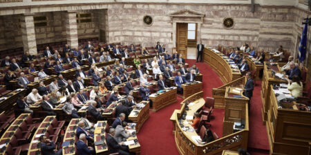 Μητσοτάκης: Οι αυξήσεις προσφέρουν σε κάθε δημόσιο υπάλληλο έναν επιπλέον μισθό τον χρόνο