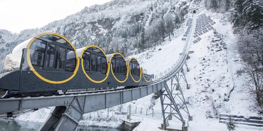 Σε λειτουργία το ψηλότερο τελεφερίκ στον κόσμο που συνδέει την Ιταλία με την Ελβετία