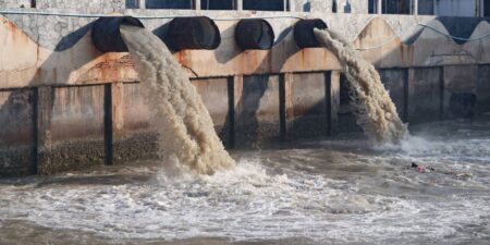 Αναθεώρηση των κανόνων για τη μείωση της ρύπανσης από βιομηχανικές εκπομπές