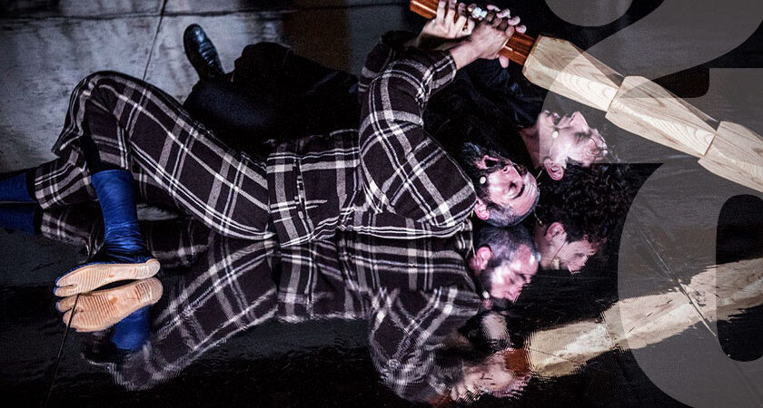 Κριτική για την παράσταση ”Βατράχια” της Έφης Μπίρμπα με αφορμή τους ”Βατράχους” του Αριστοφάνη