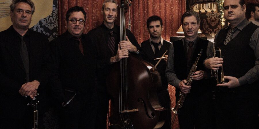 ΜΟΥΣΙΚΕΣ ΒΡΑΔΙΕΣ ΤΟΥ ΜΙΚΡΟΥ ΚΕΡΑΜΕΙΚΟΥ