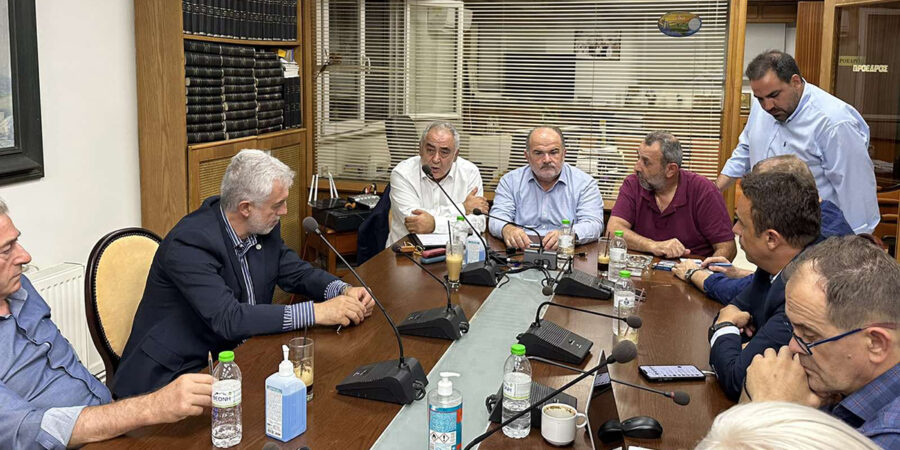 Περιοδεία αντιπροσωπείας του Ε.Ε.Α. στη Θεσσαλία και έμπρακτη στήριξη των πληγέντων