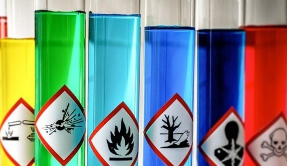 Χημικές ουσίες: Σαφέστερη ταξινόμηση και σήμανση για καλύτερη πληροφόρηση των καταναλωτών