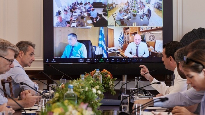 Θεσσαλία: Προτεραιότητες η Δημόσια Υγεία, η απάντλησης υδάτων και η συλλογή των νεκρών ζώων