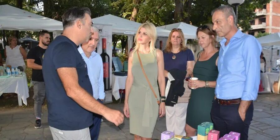 Η Υφυπουργός Τουρισμού Έλενα Ράπτη επισκέφθηκε το 2ο Γαστρονομικό Φεστιβάλ Δράμας