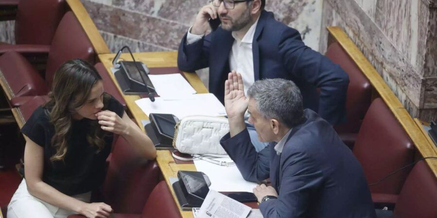 Συγκροτήθηκε η νέα ΚΟ των 11 με Πρόεδρο τον Αλ. Χαρίτση