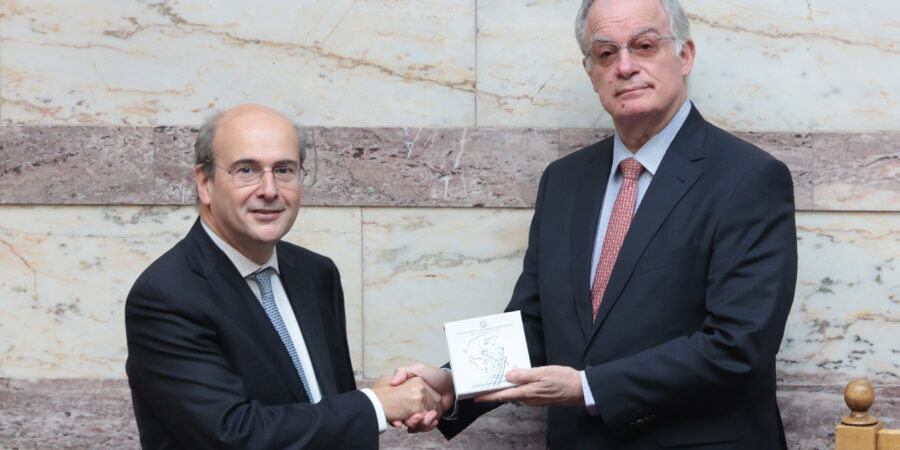 Κ. Χατζηδάκης: Η ελληνική οικονομία ακόμη πιο ψηλά