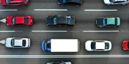 Ρύποι αυτοκινήτων: Το ΕΚ στηρίζει τα νέα πρότυπα Euro7