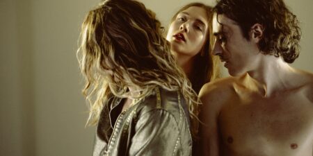 ΠΑΡΑΦΟΡΑ ακροβατώντας στο λεμονοδάσος του Κοσμά Πολίτη