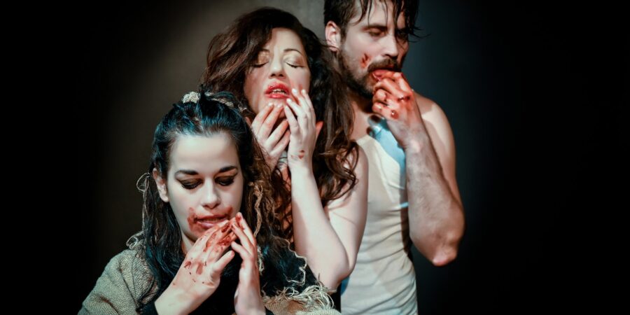 η Δεσποινίς Τζούλια