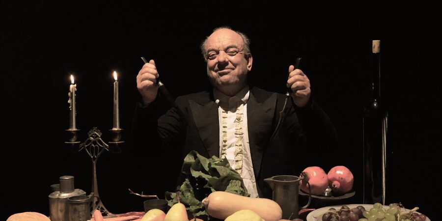 Μια Σεμνή Πρόταση