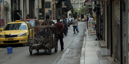 ΤΟ ΚΑΤΑΦΥΓΙΟ ΣΤΗΝ ΟΜΟΝΟΙΑ