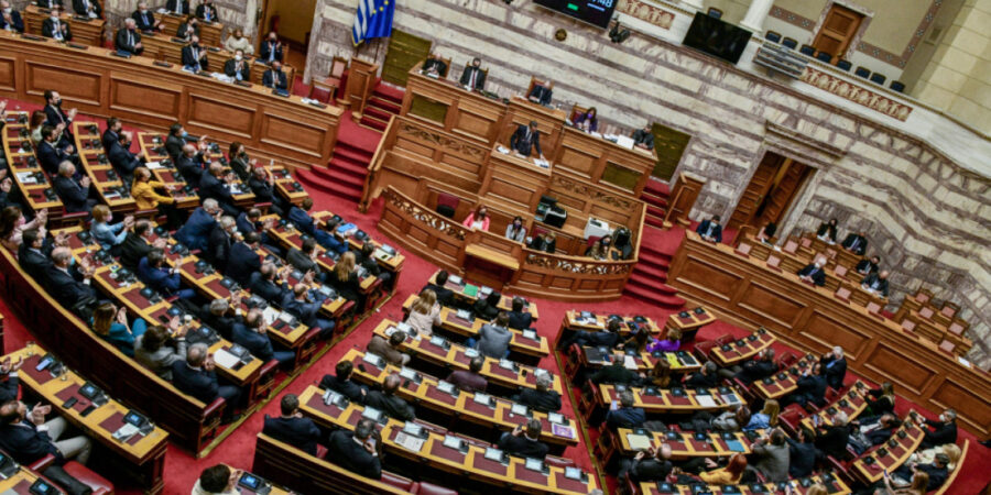 Ψηφίστηκε το φορολογικό νομοσχέδιο
