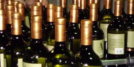 Υπογραφή ΚΥΑ για τη λειτουργία της πλατφόρμας LOTIFY (Ηλεκτρονικό Μητρώο Επιτηδευματιών Αλκοολούχων)