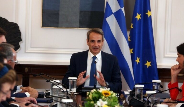 Το Ν/Σ για την ισότητα στον πολιτικό γάμο αύριο στο υπουργικό συμβούλιο