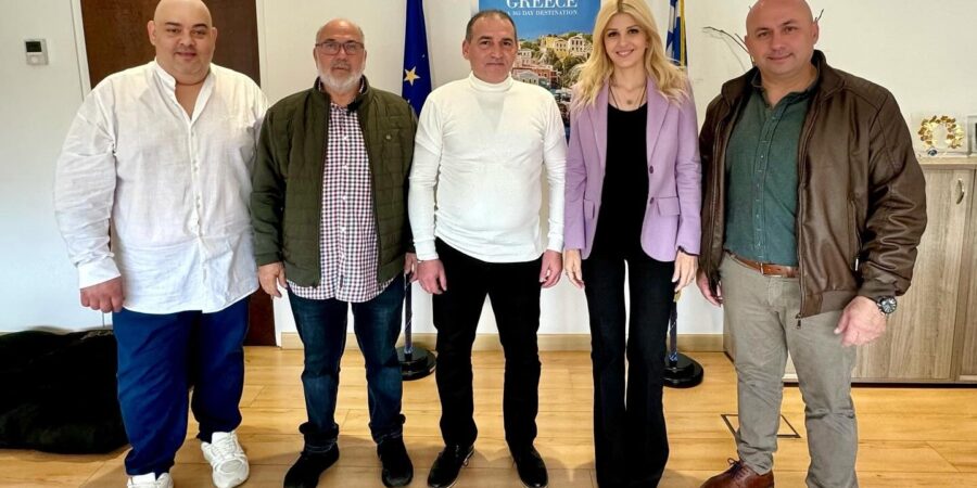 Συνάντηση της Υφυπουργού Τουρισμού Έλενας Ράπτη με εκπροσώπους των επαγγελματιών-παραγωγών των Λαϊκών Αγορών