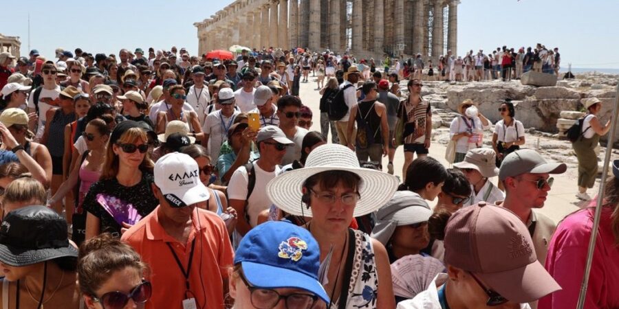 Πάνω από 32 εκατ. τουρίστες επισκέφθηκαν την Ελλάδα το 2023