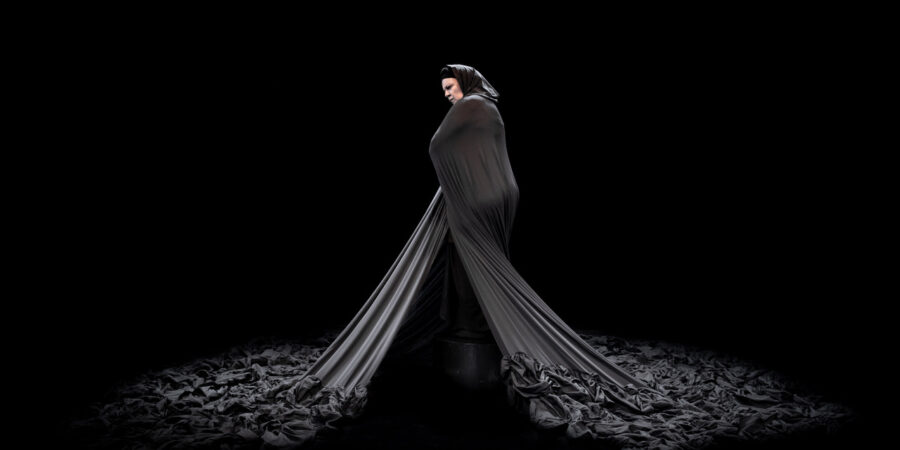 “Η Κυρά της Ρω”