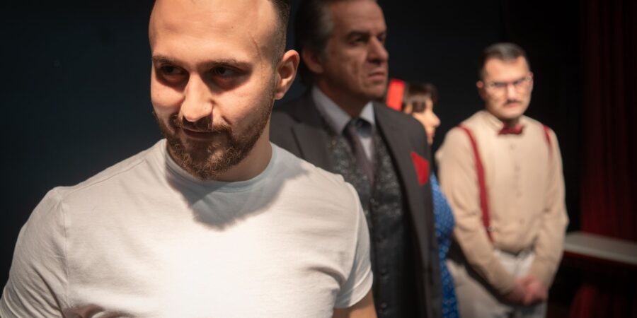 «ΟΙ ΑΡΟΥΡΑΙΟΙ»