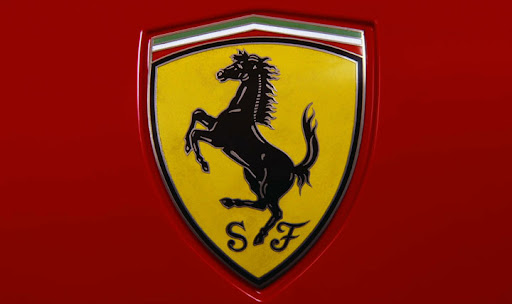 Η Ferrari ολοκληρώνει μια χρονιά ρεκόρ ξεπερνώντας τις εκτιμήσεις της Wall Street