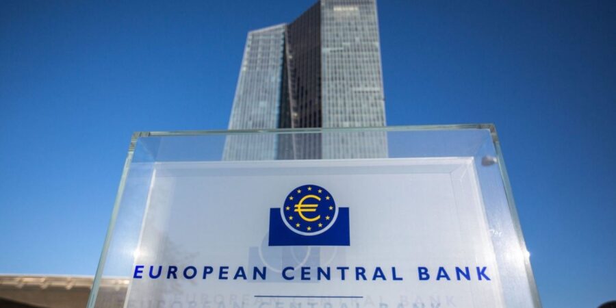 ΕΚΤ: Αμετάβλητα τα επιτόκια, αναθεωρημένες προβλέψεις για πληθωρισμό και ανάπτυξη