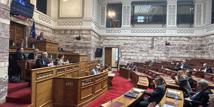 Συζήτηση για την πολιτιστική πολιτική στις περιφέρειες με πρωτοβουλία του Μάνου Κόνσολα