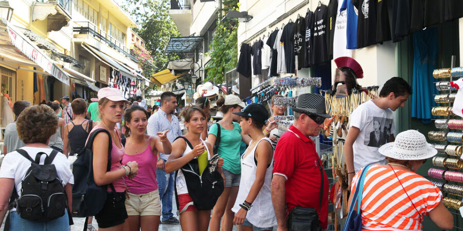 ΤτΕ: Αυξημένες 27,1% οι ταξιδιωτικές εισπράξεις τον Ιανουάριο
