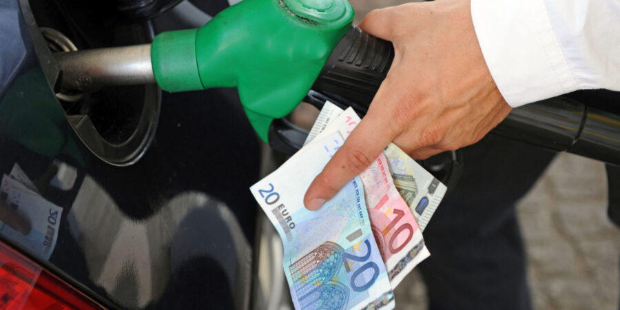 Χάρης Θεοχάρης: Δεν θα δεχτούμε αναιτιολόγητες αυξήσεις στα καύσιμα