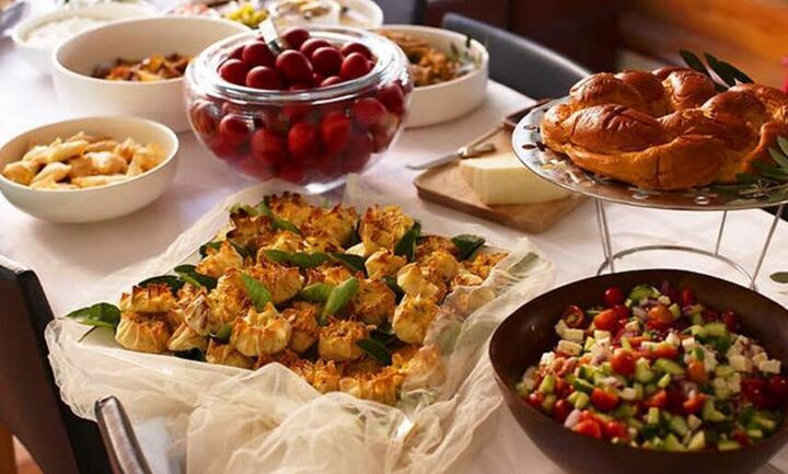 ΕΣΕΕ: Εκτίμηση κόστους πασχαλινού τραπεζιού 2024