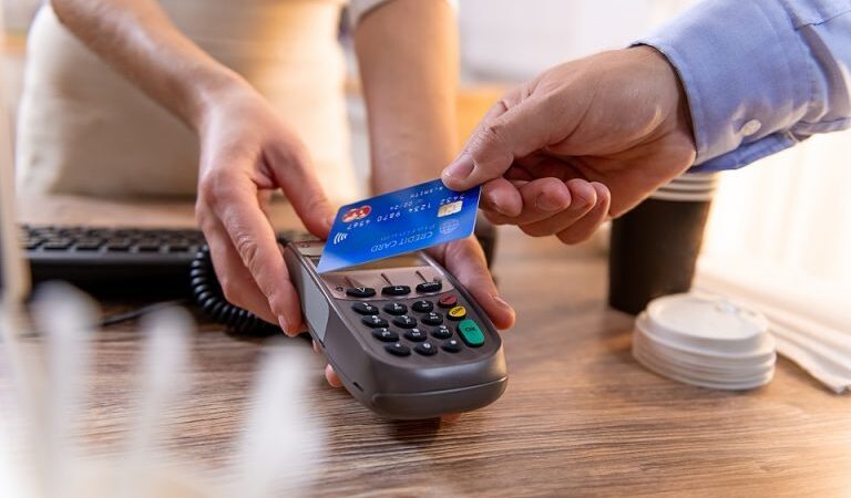 Προς ολοκλήρωση η διασύνδεση POS-Ταμειακών μηχανών