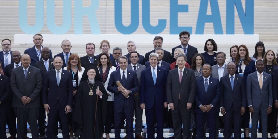 Ο Μητσοτάκης ανακοίνωσε το Ταμείο Απανθρακοποίησης για να «πρασινίσουν» τα νησιά