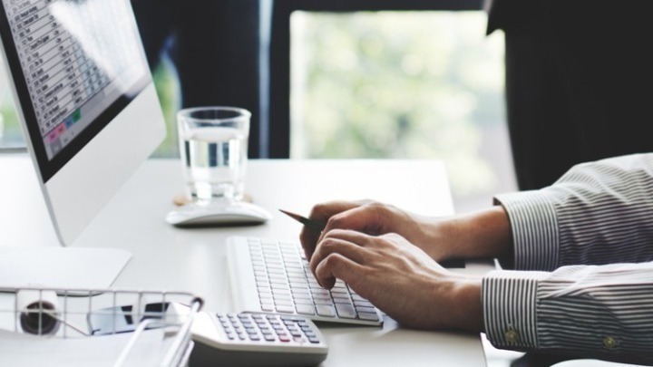 Στη Βουλή οι νέοι κανόνες για καλύτερη εξυπηρέτηση των φορολογούμενων – διαφάνεια – μείωση γραφειοκρατίας