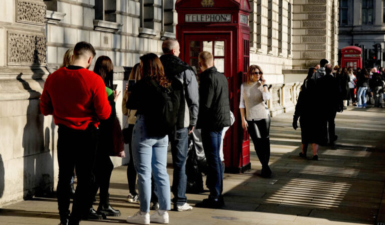 Οι 10 πιο επιθυμητές πόλεις για μετανάστες που θέλουν να μετεγκατασταθούν το 2024