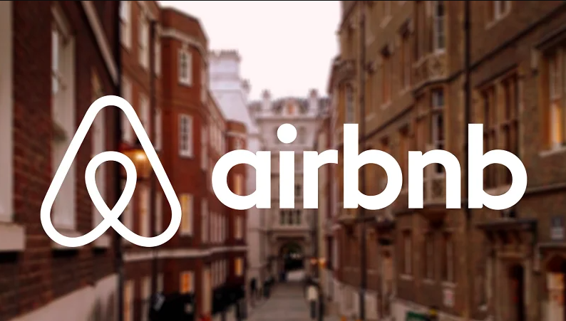 Σε νέες παρεμβάσεις για τα Airbnb προσανατολίζεται η κυβέρνηση