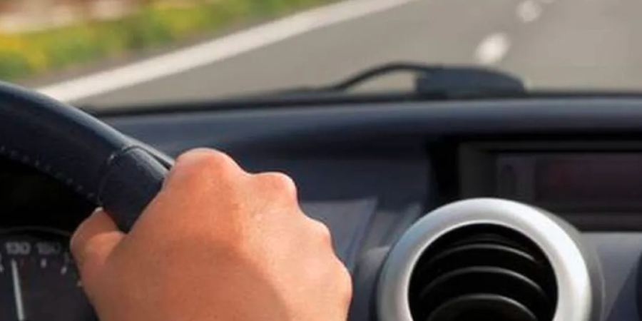 Οδηγίες για την οδήγηση σε συνθήκες καύσωνα