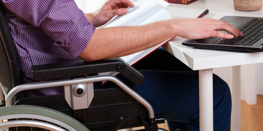 Υπεγράφη ΚΥΑ με βάση την οποία τα άτομα με αναπηρία εντάσσονται στον Εξωδικαστικό Μηχανισμό