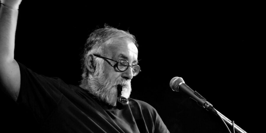 Πώς η ανάγκη γίνεται ιστορία