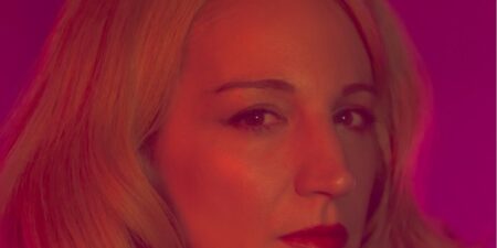 ΤΗΕ SECOND WOMAN