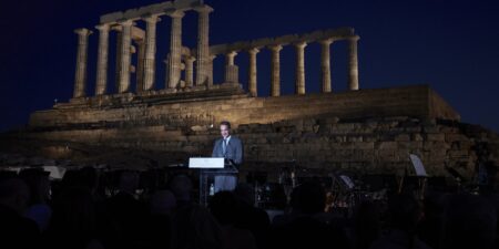 Μητσοτάκης στη φωταγώγηση του Ναού του Ποσειδώνα: Ένα σύγχρονο σύστημα φωτισμού, θα του επιτρέψει να λάμψει ακόμα περισσότερο