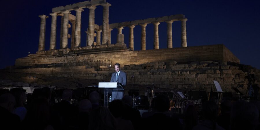 Μητσοτάκης στη φωταγώγηση του Ναού του Ποσειδώνα: Ένα σύγχρονο σύστημα φωτισμού, θα του επιτρέψει να λάμψει ακόμα περισσότερο