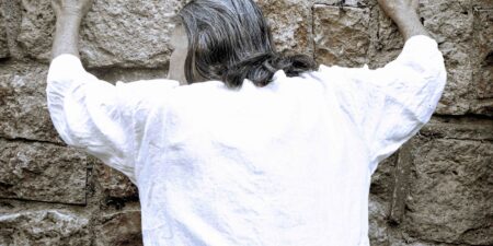 «Το αίμα των ίσκιων»