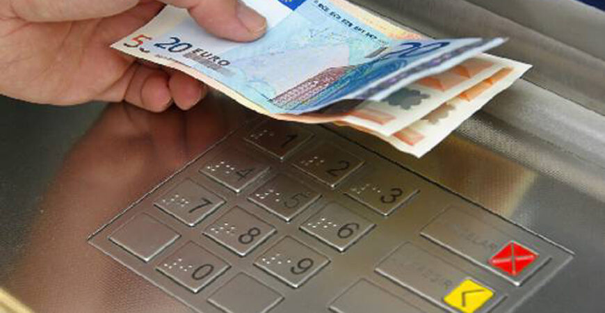 10 νέες πρωτοβουλίες για τον περιορισμό των τραπεζικών προμηθειών και την ενίσχυση του ανταγωνισμού