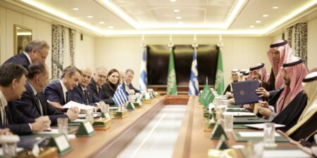 Μητσοτάκης: «Ελλάδα και Σαουδική Αραβία έχουν το ίδιο όραμα για την ασφάλεια και την ειρήνη στην περιοχή»