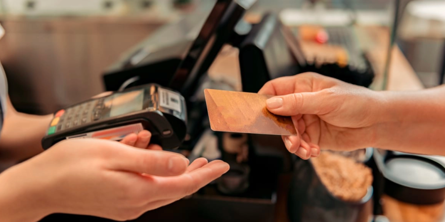 Αύξηση κατά 10,7% των ηλεκτρονικών συναλλαγών το 2024